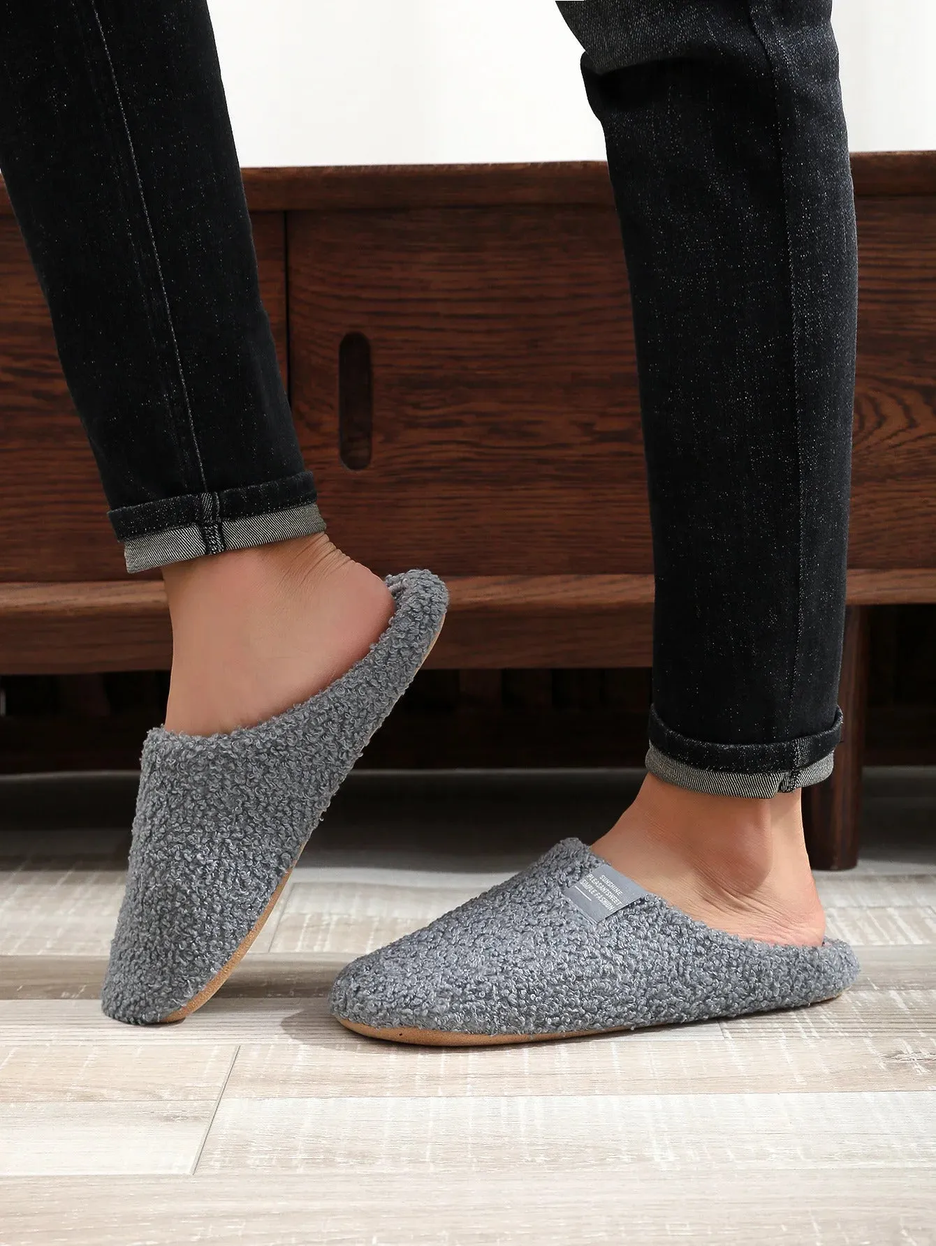 Couples Home Slippers Soft Fur Slippers Warm Indoor Flat Slides Nonslip Cotton Shoes Bedroom Light Slience Flats Floor Shoes