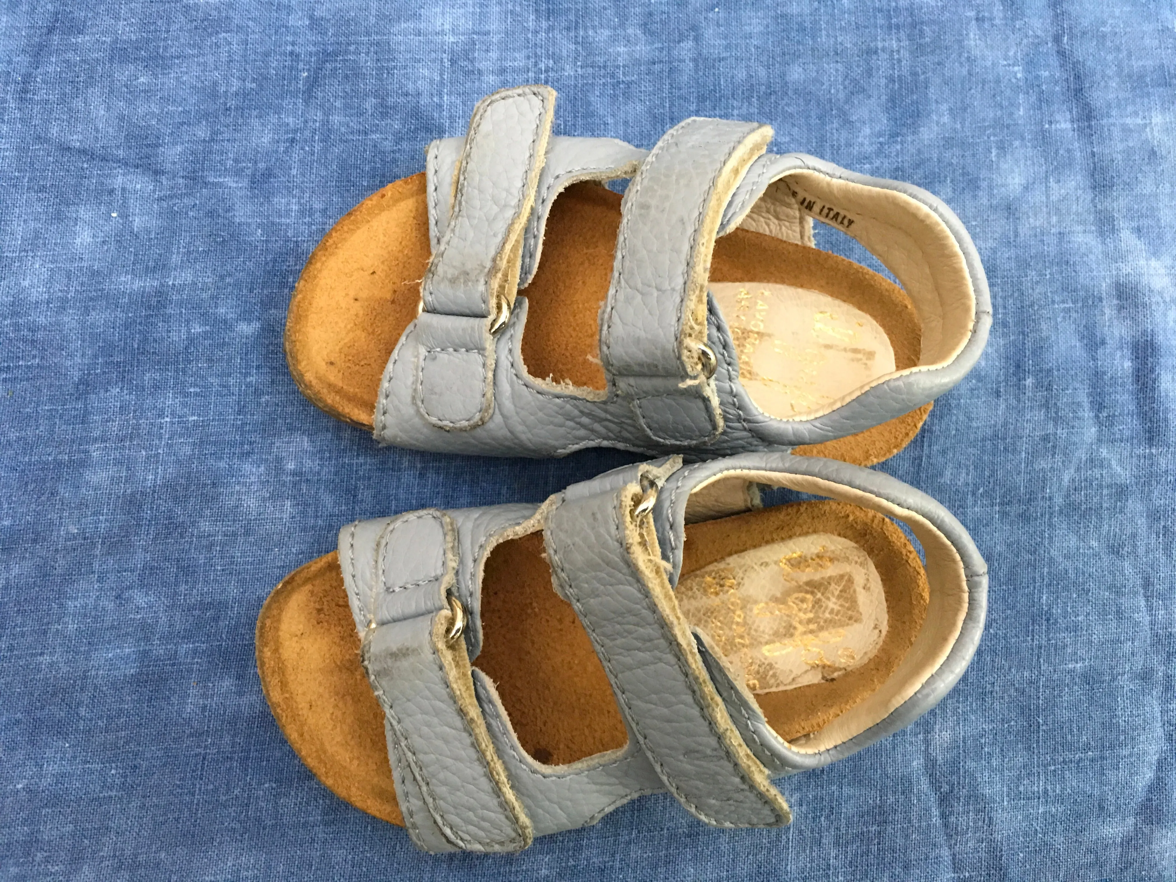 IL GUFO Velcro Strap Leather Sandals in Grey Size 21 Children