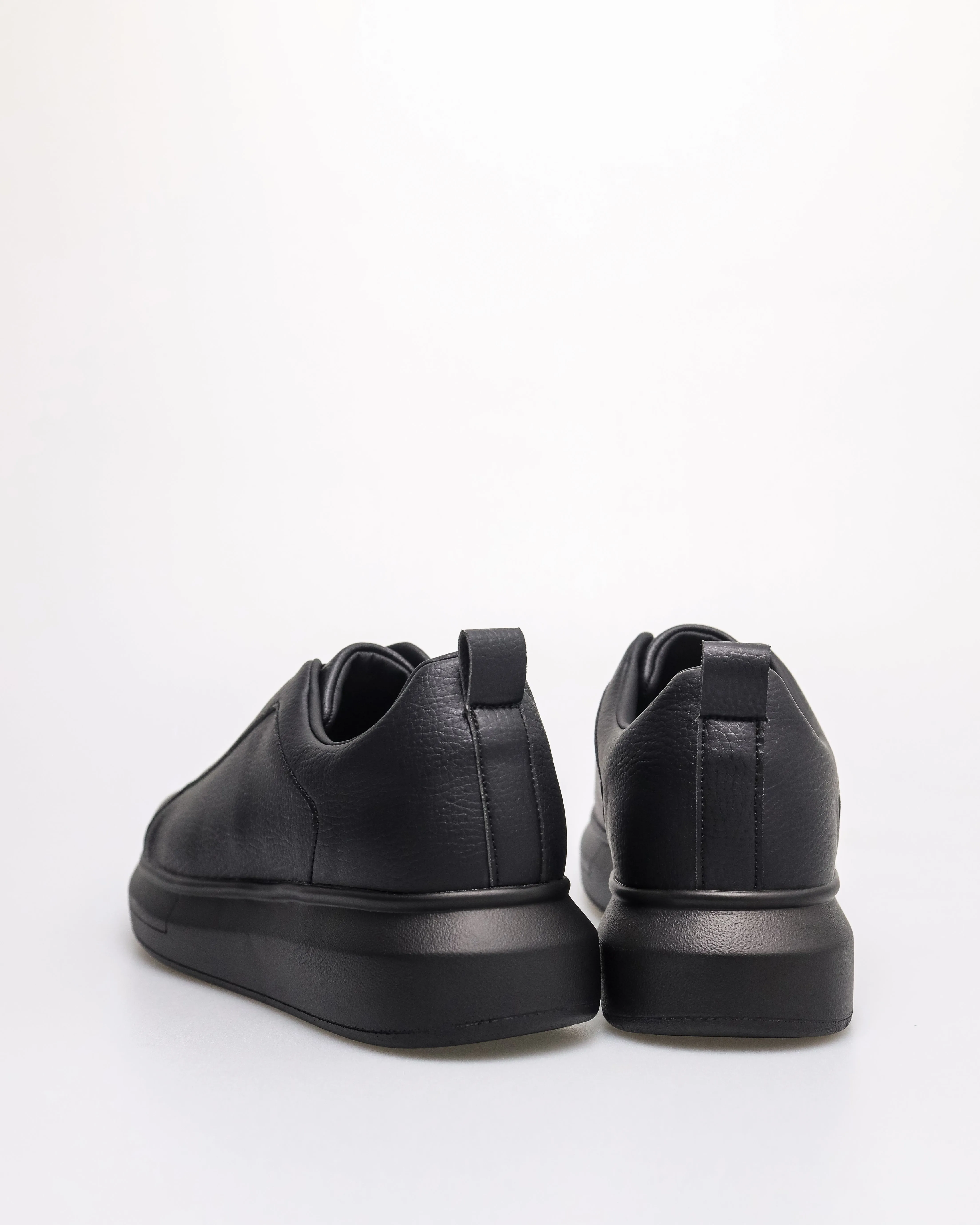 Tomaz C676W Ladies Plain X-Strap Sneakers