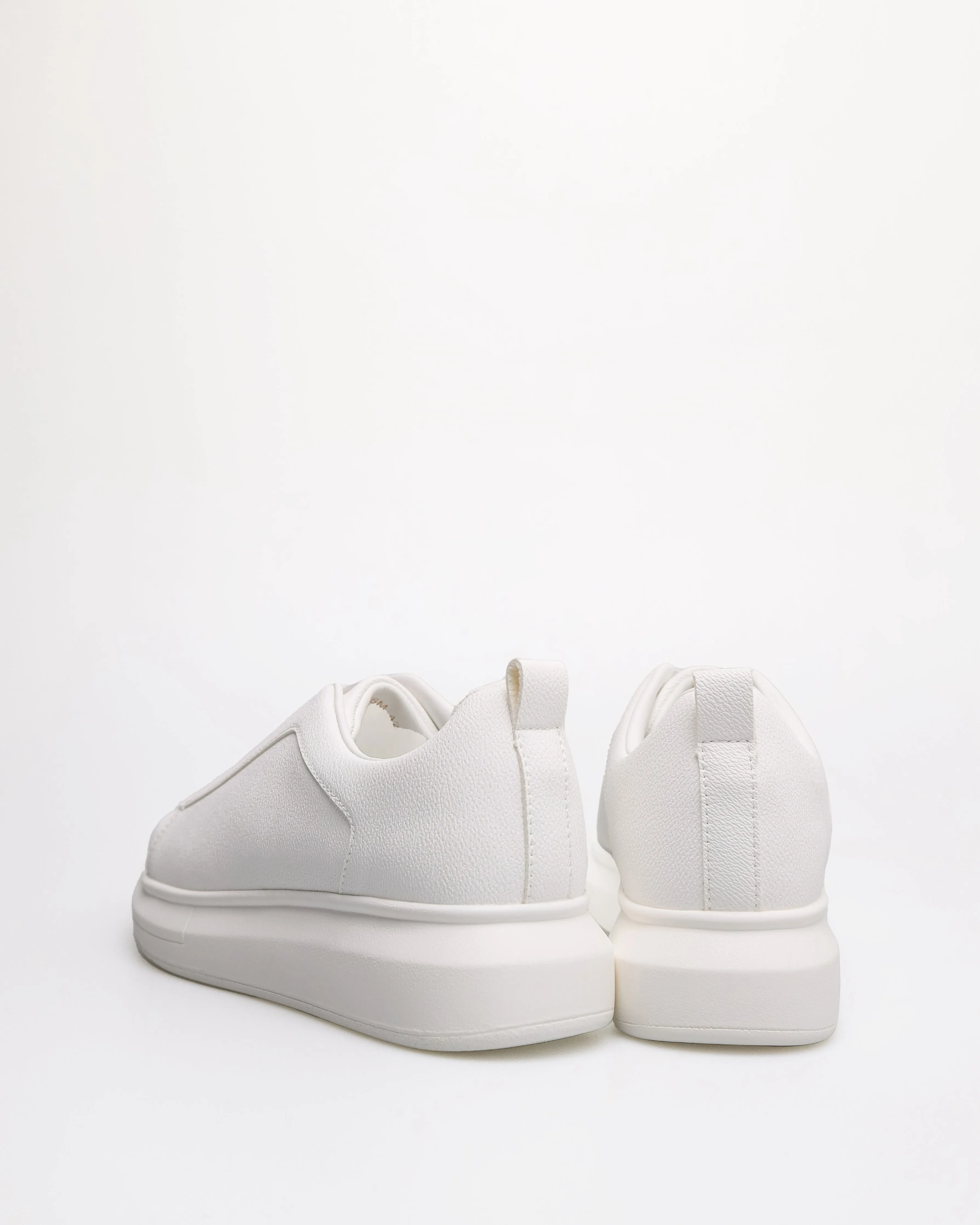 Tomaz C676W Ladies Plain X-Strap Sneakers