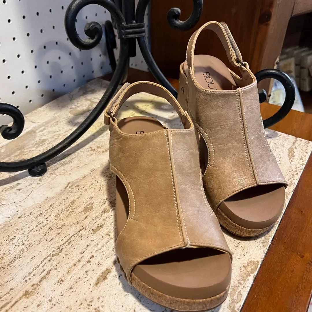 Volta ll Taupe Smooth Platform Wedge/Sandals